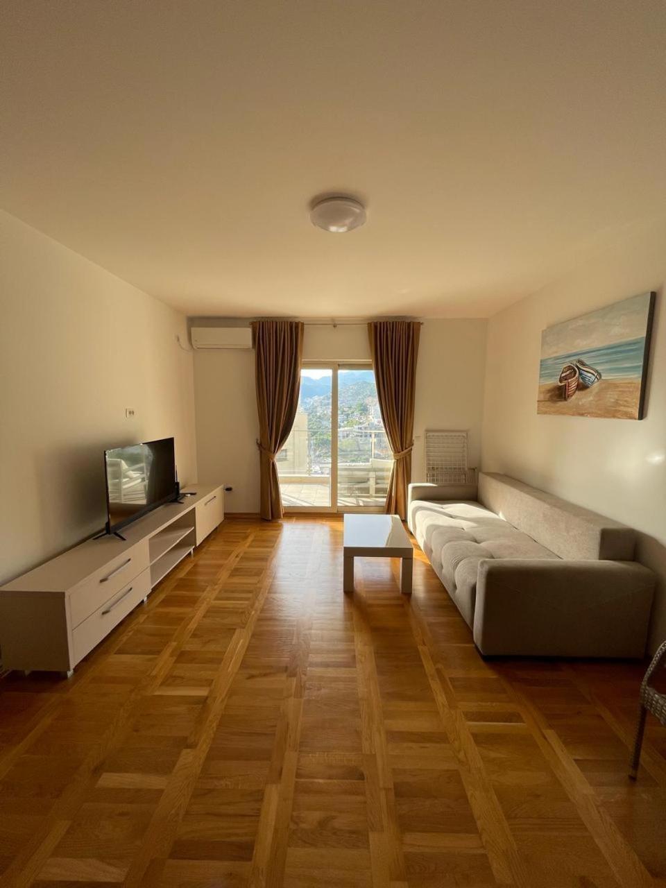 Apartment Luxury Two Bedroom - Konoba More